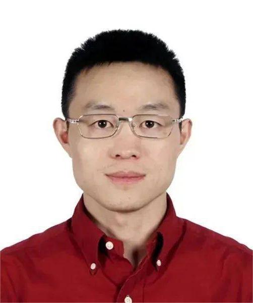 唐杰1.jpg